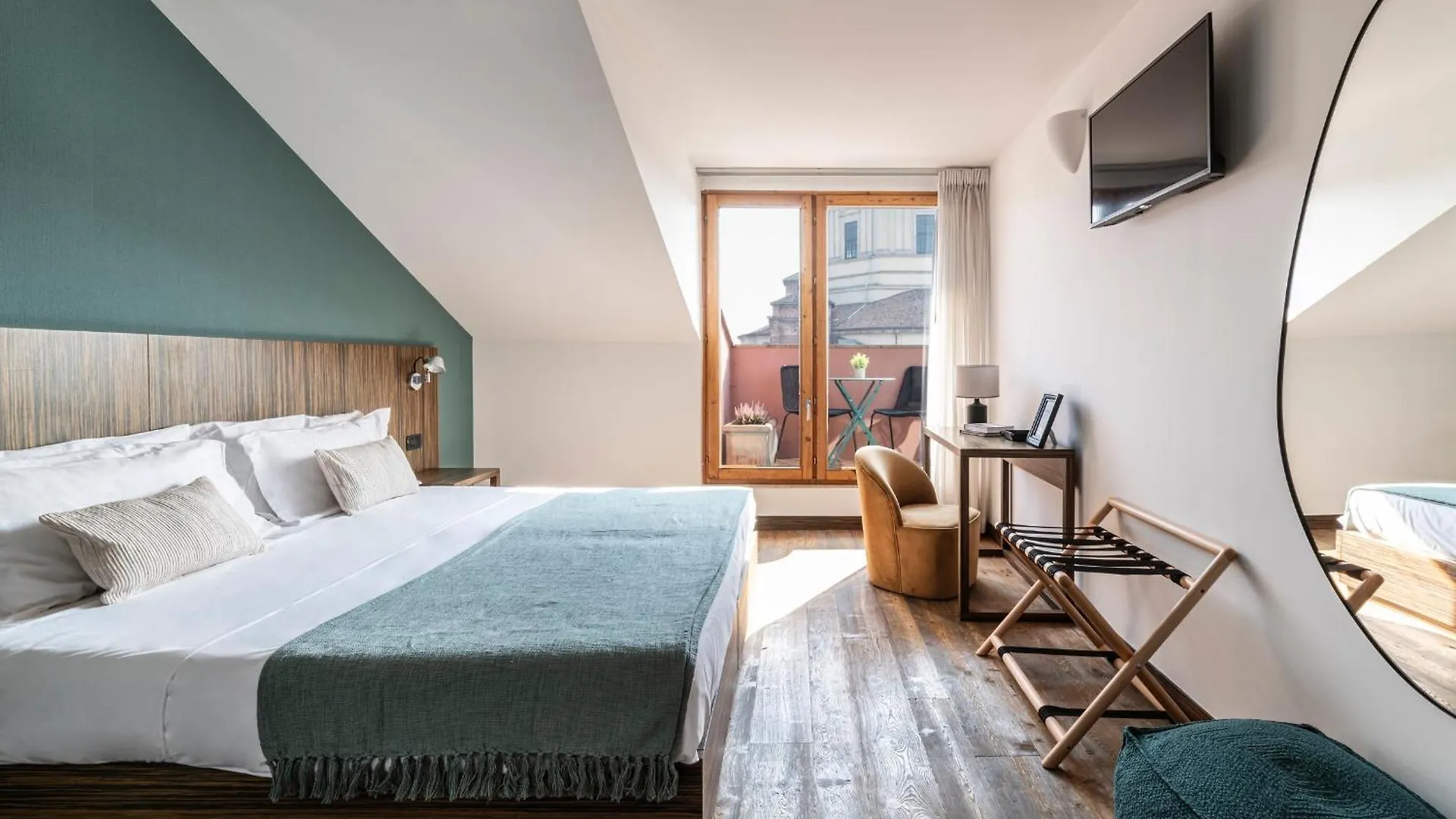 Easylife - Suite In Colonne San Lorenzo Milano contacts
